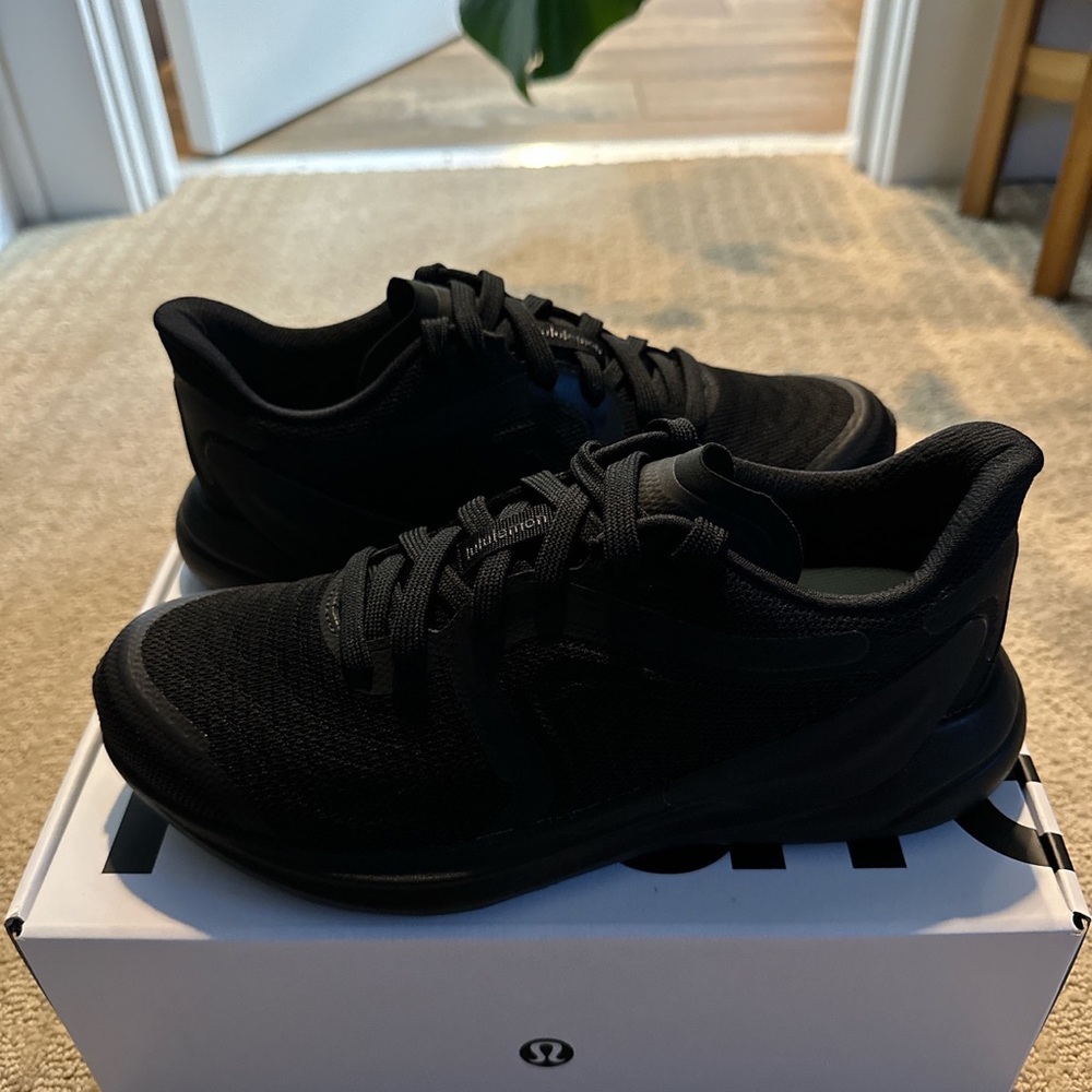 Lululemon Blissfeel Run 2 shoe